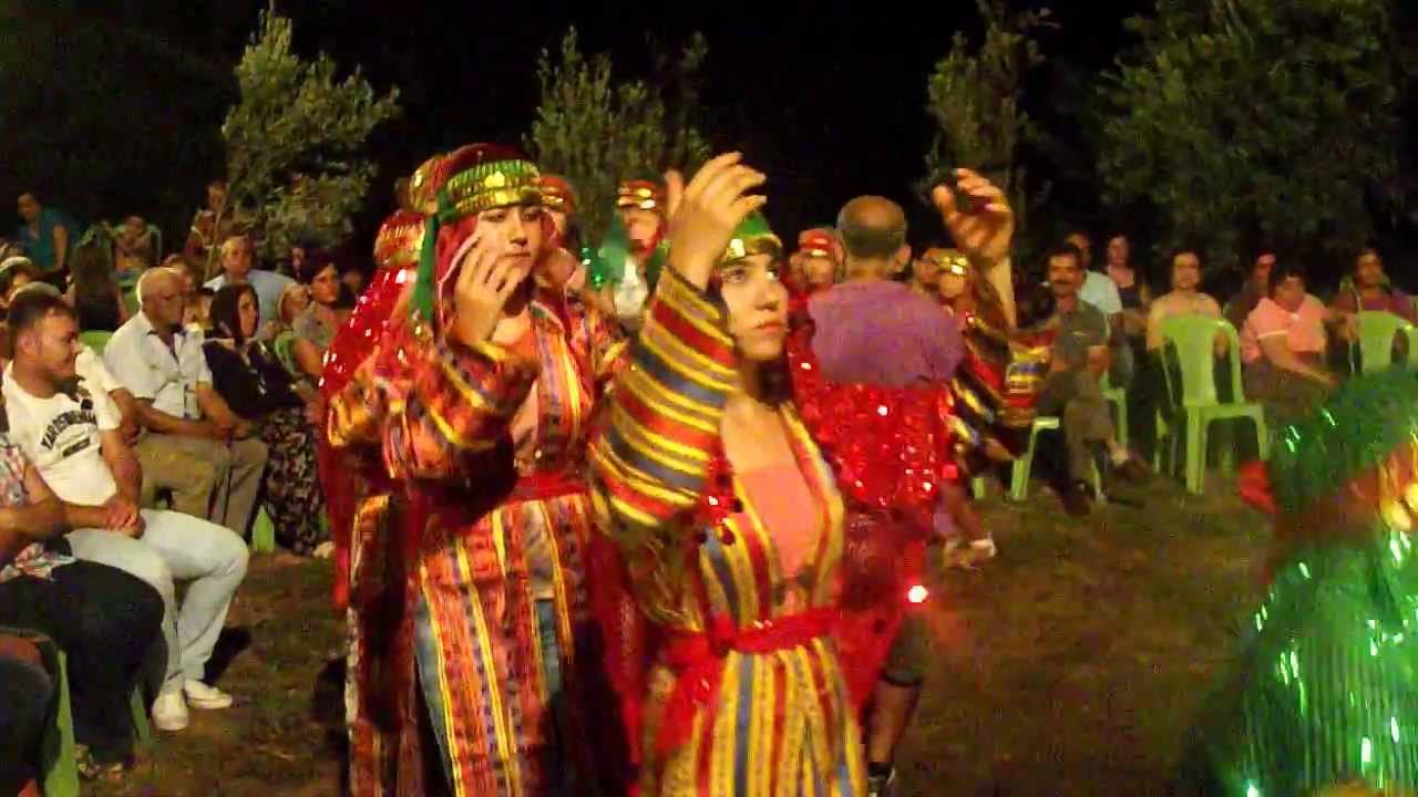 KAŞDIŞLENDE KINA GECESINDE  EYVALLAH SAHIM SEMAHI GENÇLER