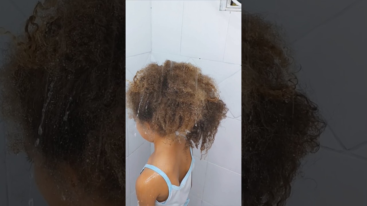 A m&atilde;e sente 10 vezes mais a tristeza do filho #cacheadas #crespas #cachos #cabelo #m&atilde;e #maternidade