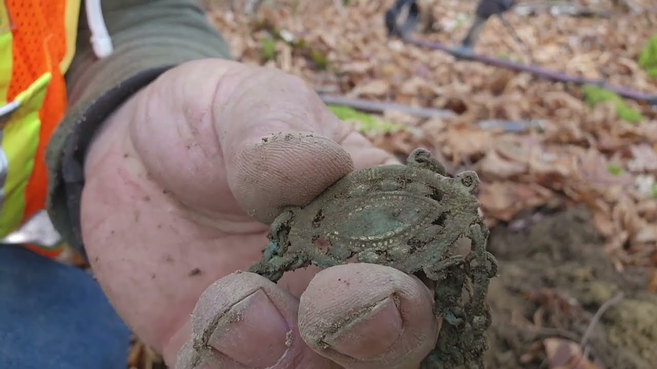 Bittersweet solo hunt at the cellars