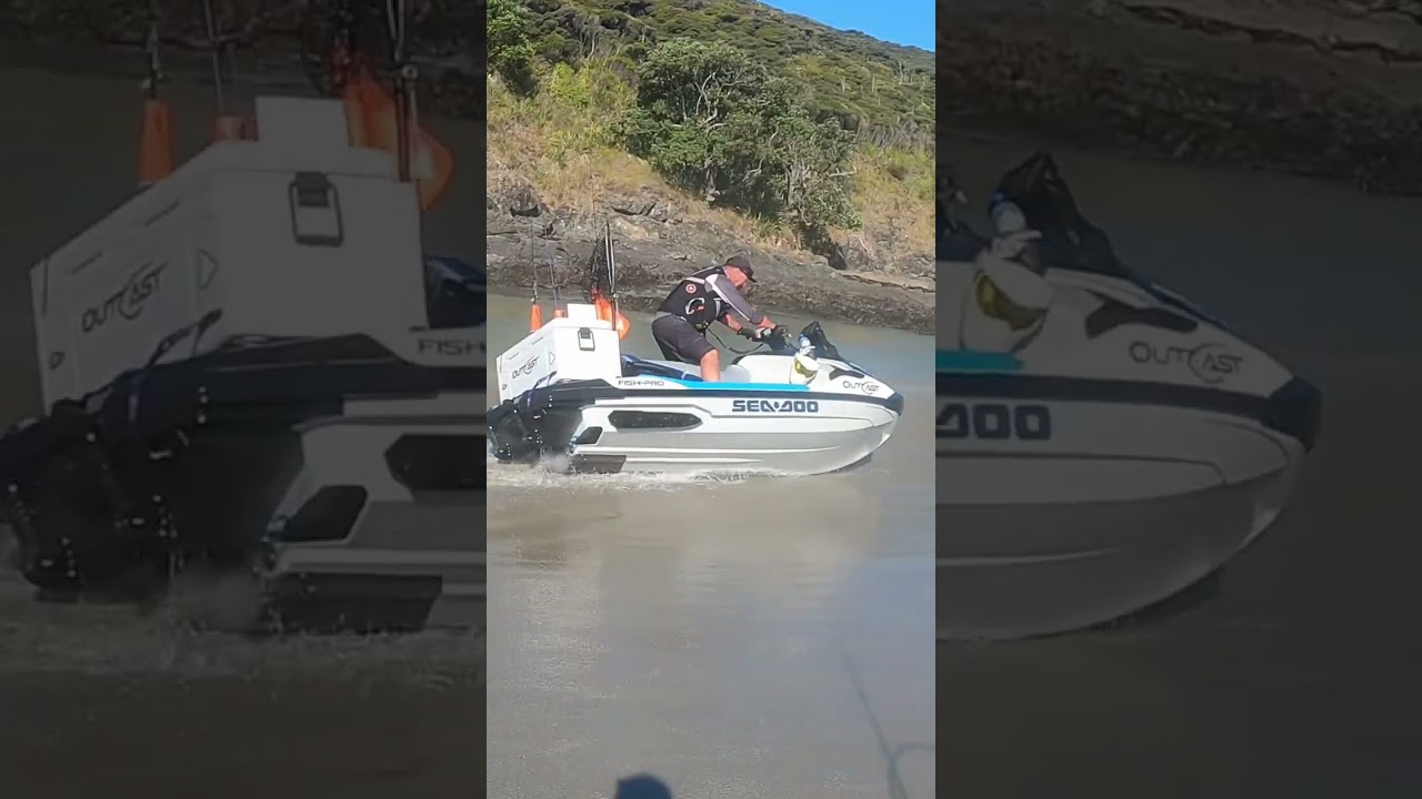 Coming in hot,park the JetSki #seadoo #jetskifishing #jetski #beachparking #onpoint #sendit #fishpro