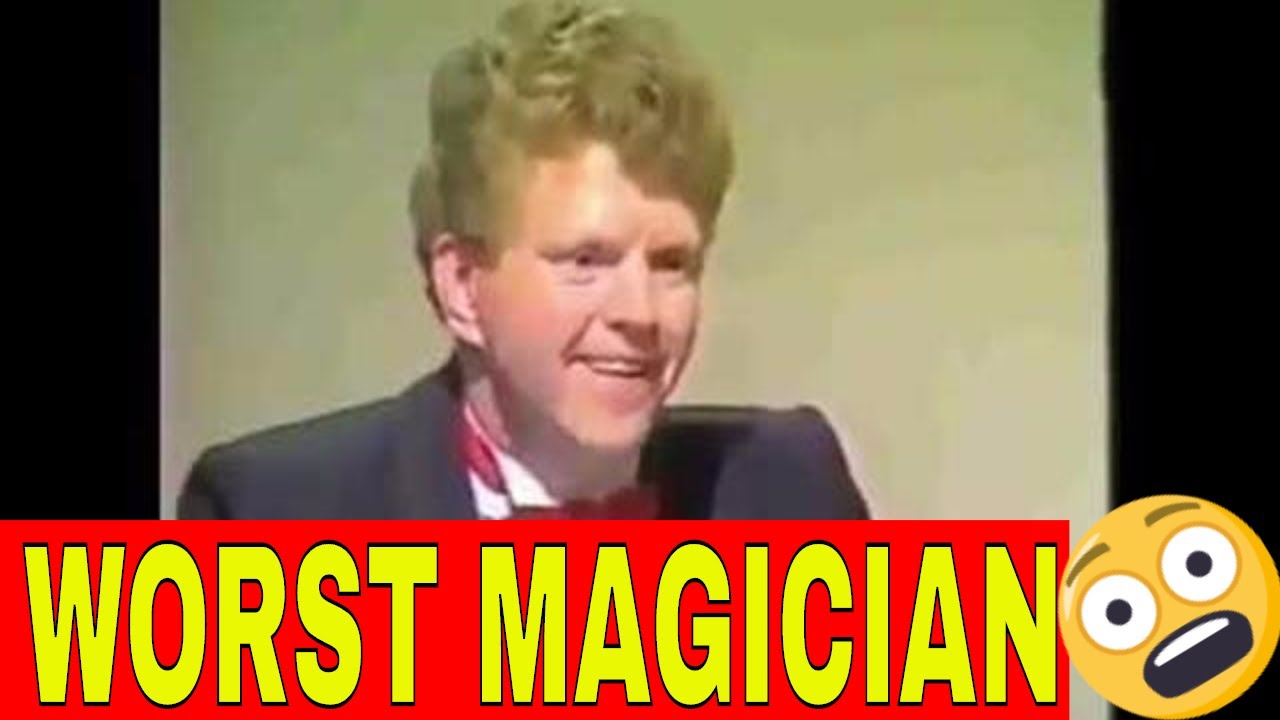 WORLDS WORST MAGICIAN CRINGE FAIL MAGIC SHOW