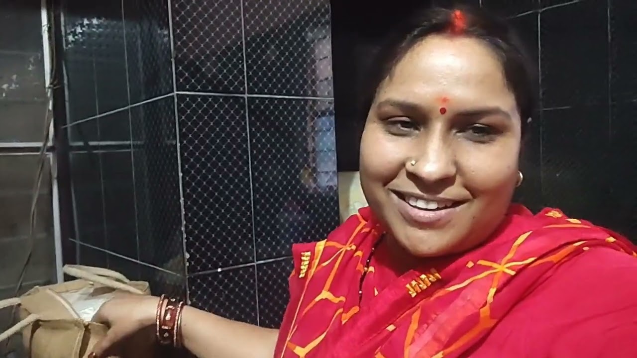  छुट्टी हो या हो या महिला दिवस हम महिलाओं को कभी ना 🙂मिलतीछुट्टी
