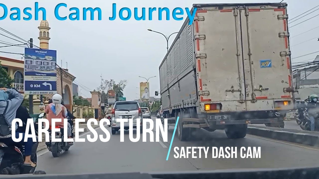 Careless Turn Dash Cam Journey Safety Driving