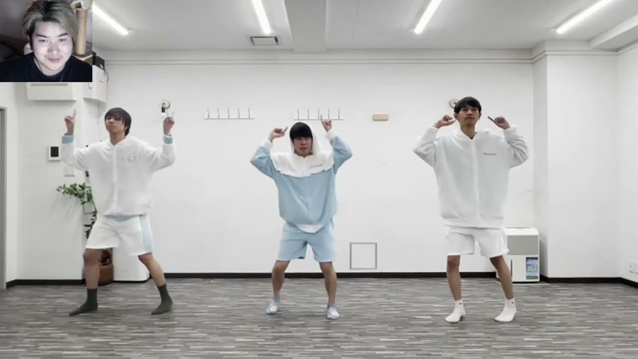 【クラロワ】例の『可愛くてごめん』踊ってみたを初見で観るけんつめし。