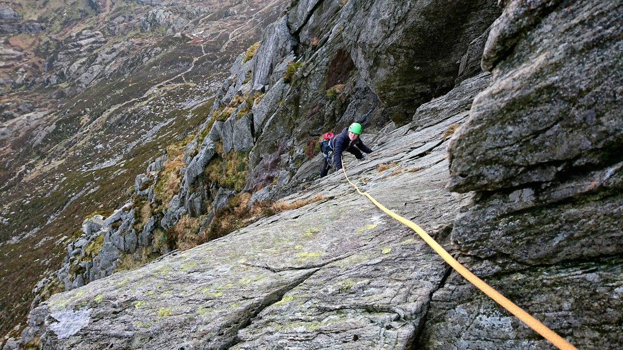 Mountain Diary Entry: Classic Mountaineering on Grooved Arête, East Face of Tryfan in Snowdonia