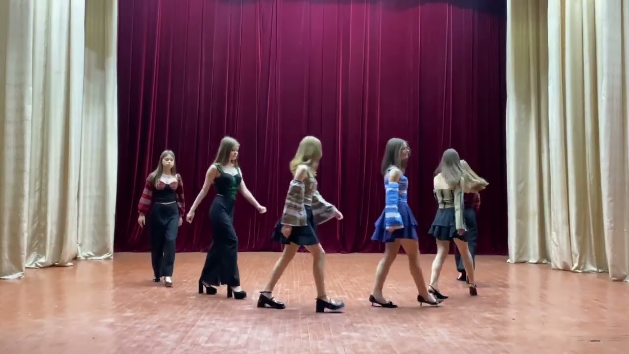 Клас дизайну (старша група). Колекція сучасного українського вбрання, етнодизайну 