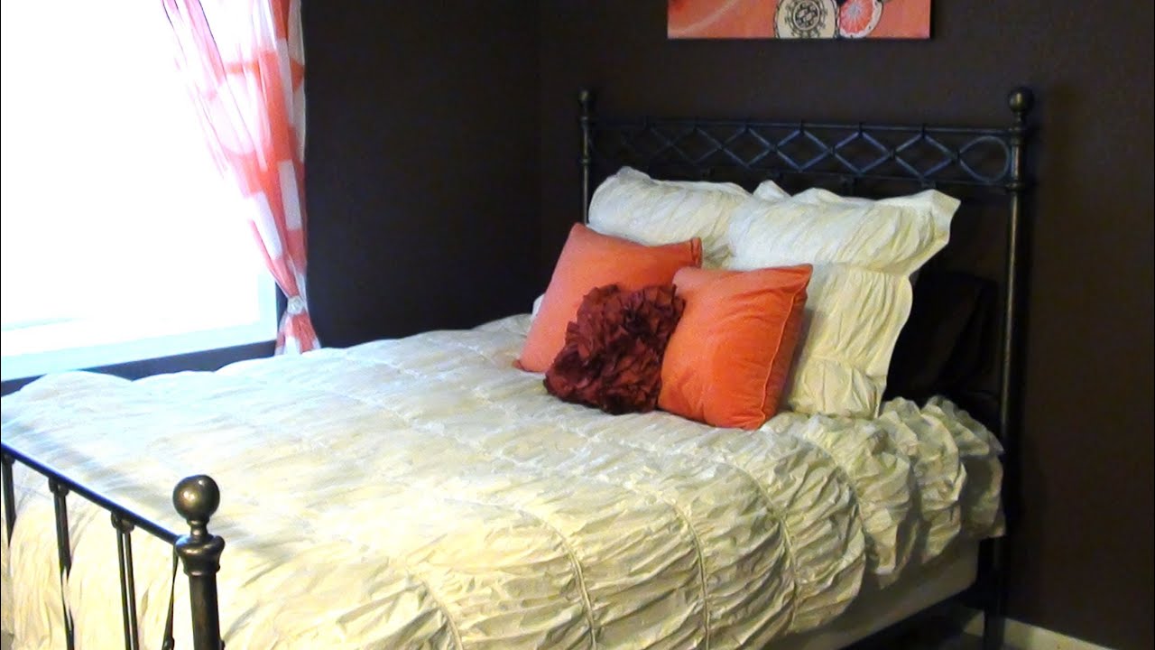 ROOM TOUR!!