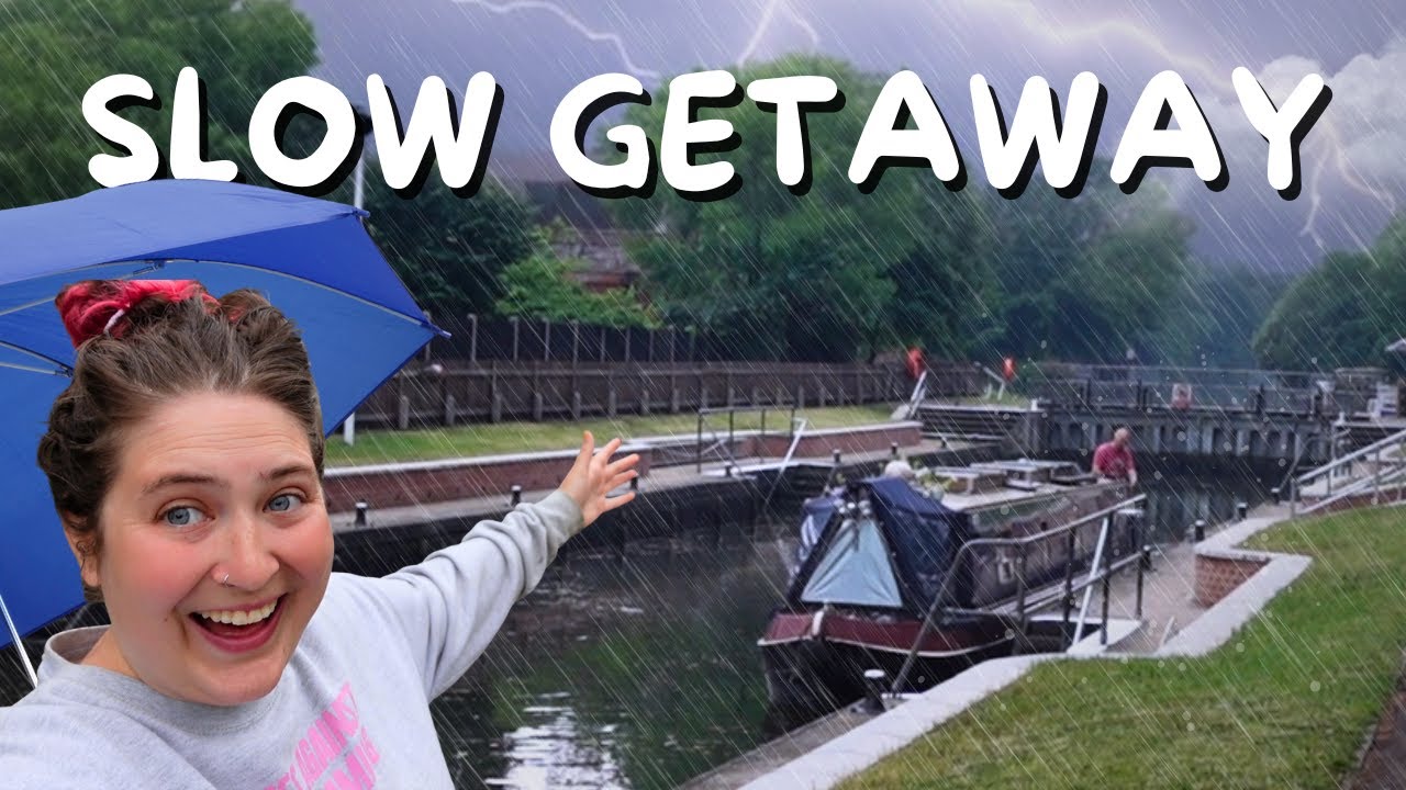 Running away from a storm at 2mph | Narrowboat life - 142