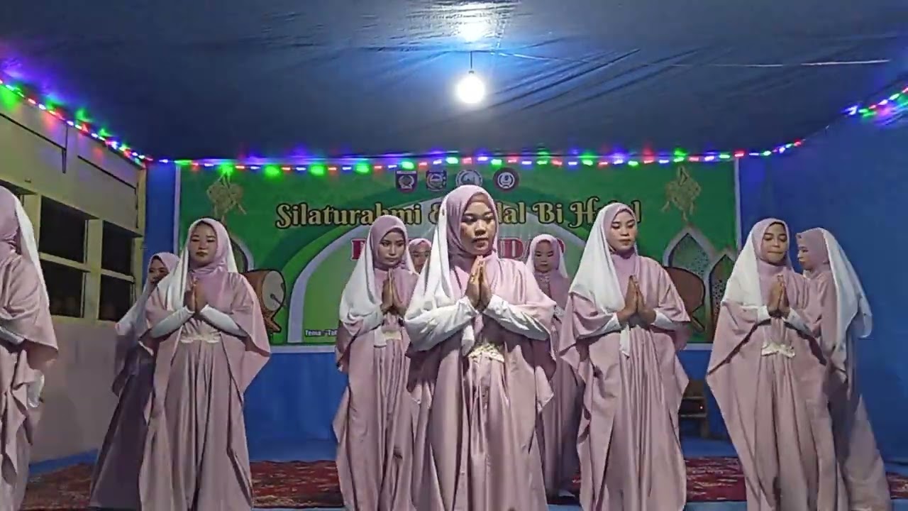 Juara 1 salawat badar dari dusun pakbettengan.juara bertahan 3 tahn.Halal bi halal desa Uhaidao 2025