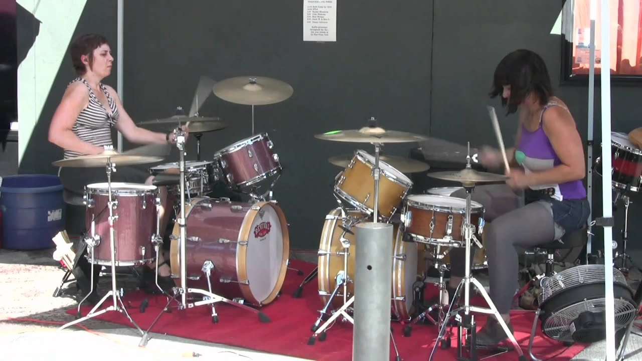 Janet Weiss and Sara Lund Drum Battle 2 of 2 on Tom Tom Magazine TV