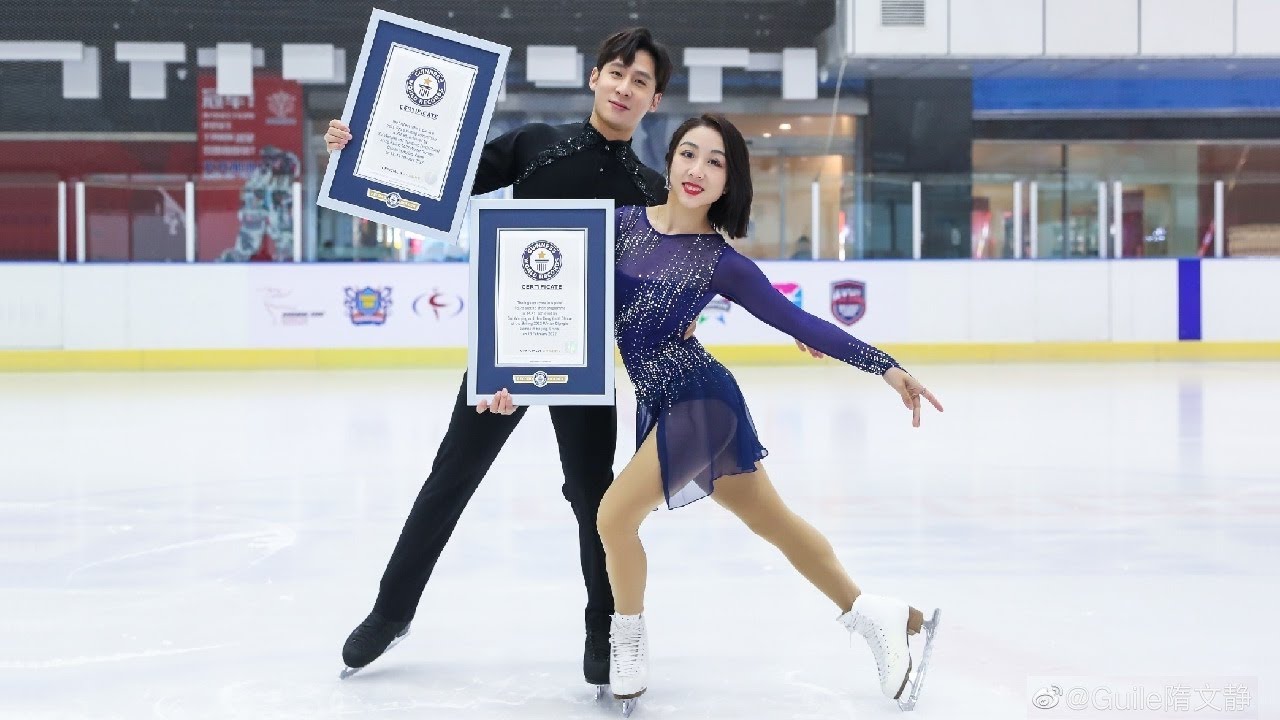 Sui WenJing & Han Cong : Guinness WR Presentation (English Subtitles) 7 Apr 2022 (隋文静/韩聪)