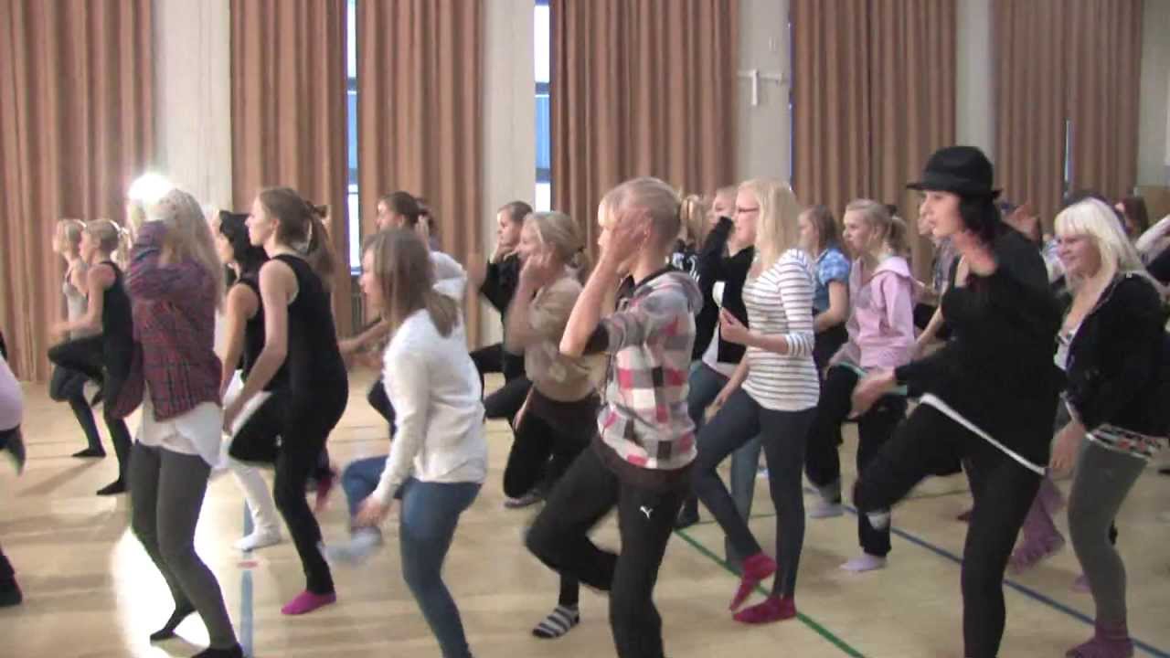 Tanssivideo Tyytyv&auml;inen 2010