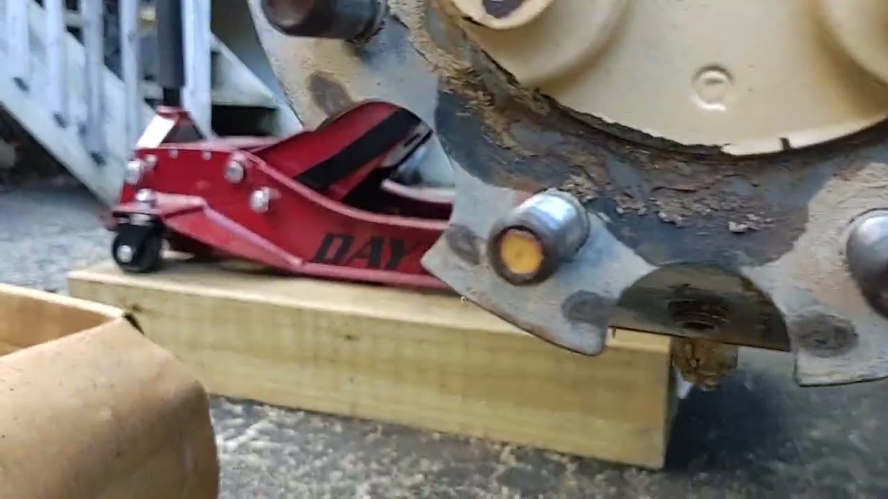 Cheap HMMWV hub maintenance starts.