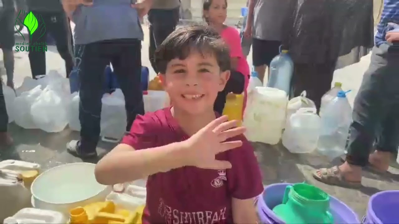 Distribution d'eau à Gaza - Mai 2025