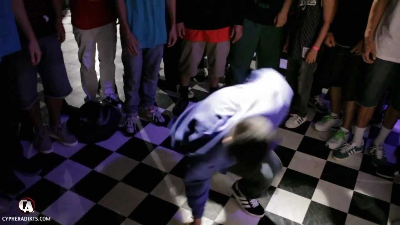 Cypher Adikts FLA Luigi SKMZ&Mind180 vs MFKidz