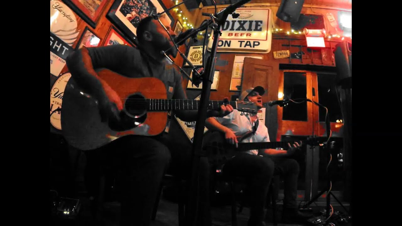 The Pontchartrain Wrecks – ‘Land Down Under’ (Acoustic Cover, Live)