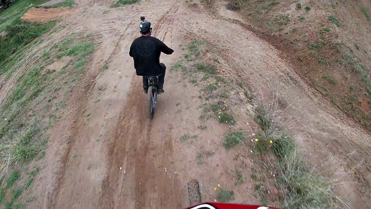 Sur-ron NZ Lowentech riders test out new track @franklinfarmnz