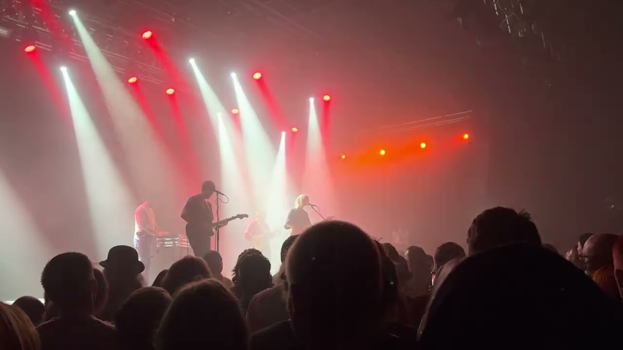 Men I Trust - Humming Man [Progresja, Warsaw 2022-10-18]