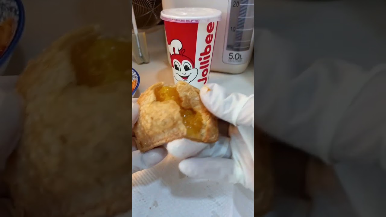 ASMR Peach🍑 Mango Pie🥧  #jollibee #peachmangopie #shorts #viralvideo #shortsfeed #asmr #satisfying