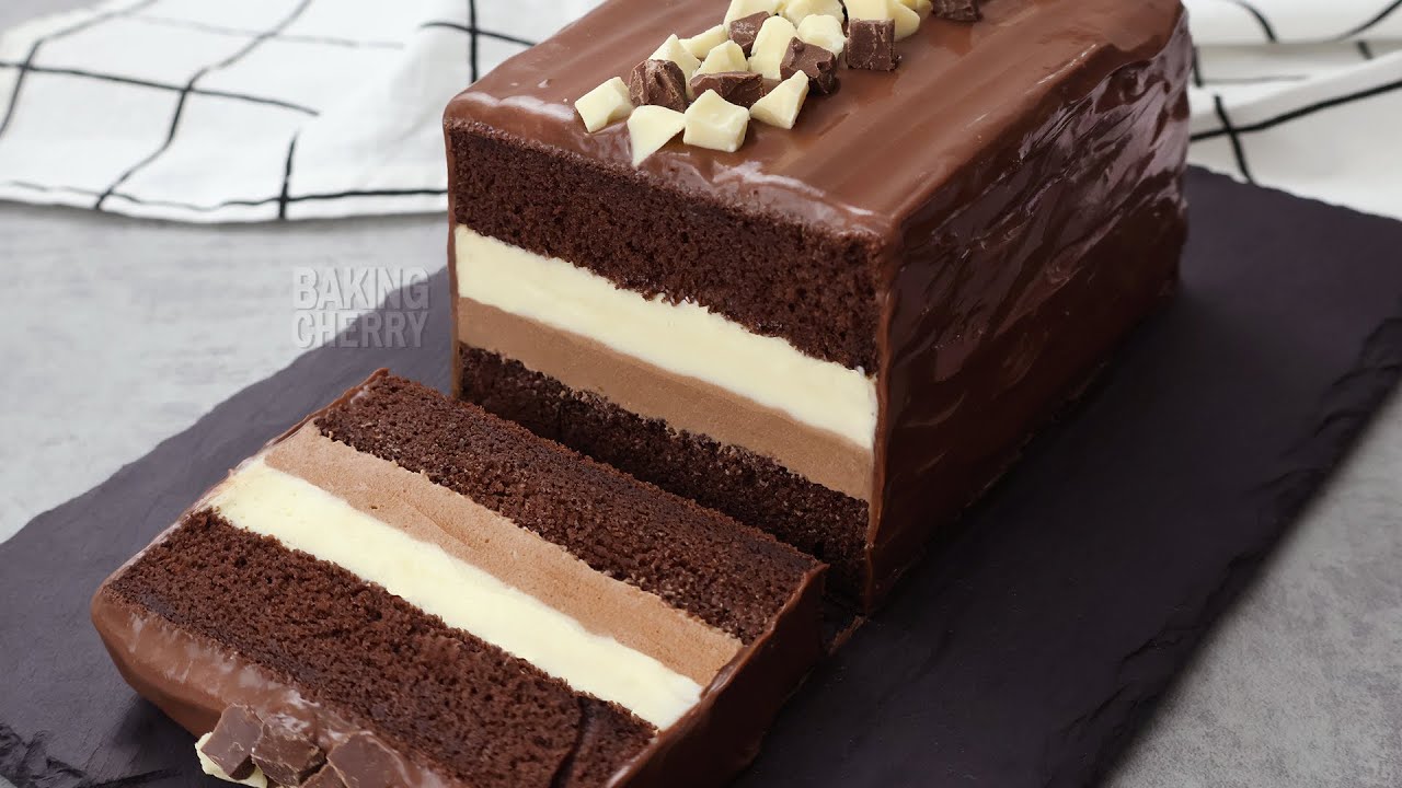 This Soft Chocolate Cake With 2 Creamy Fillings Will Surprise You!