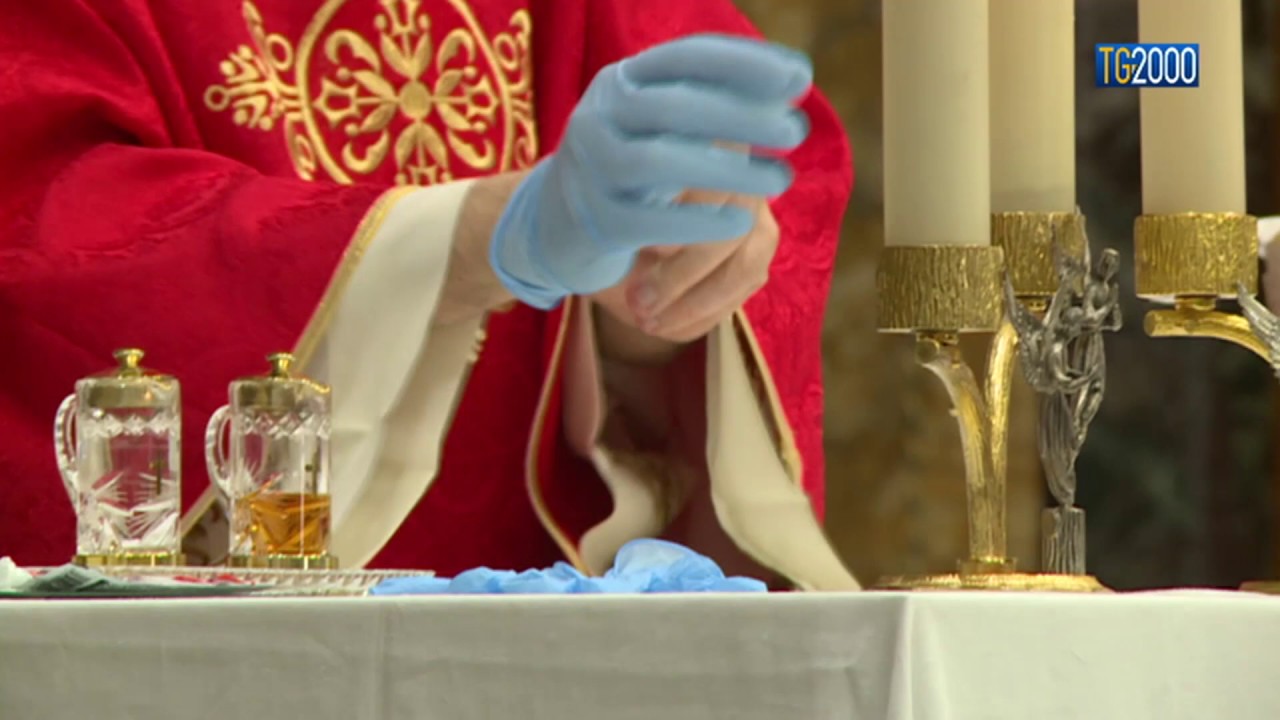 Chiese aperte da oggi, tornano le messe con i fedeli