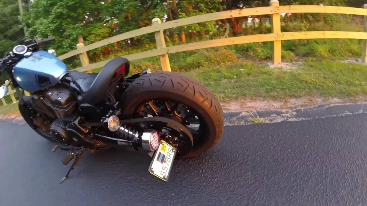 ..on the run! Yamaha bolt custom