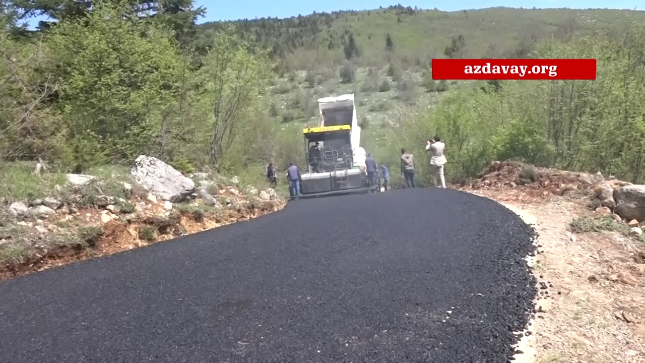 Azdavay Cam Teras Yolu Asfaltlanıyor