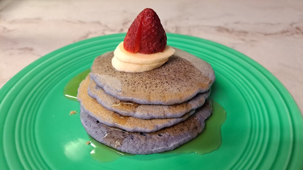 LIVE COOKING PURPLE YAM PANCAKE 🥞