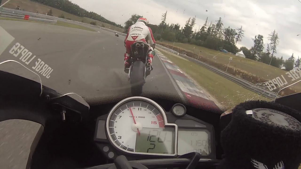 S1000RR following Suter MMX 500 at Brno