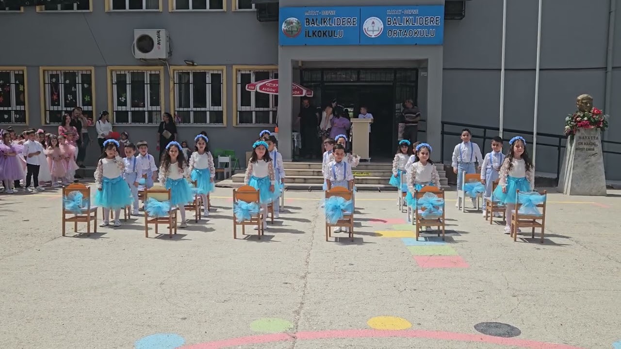 Muhteşem 23 Nisan Gösterisi Sandalye Dansı Okul Öncesi