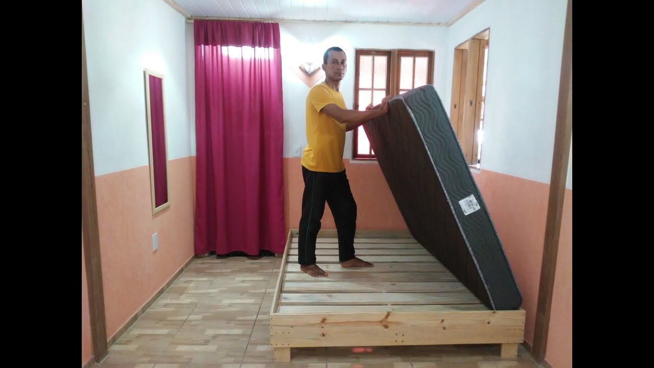 Cama de  tábua de  pinus fácil de fazer, muito barata!Respondendo aos comentários e tirando dúvidas.