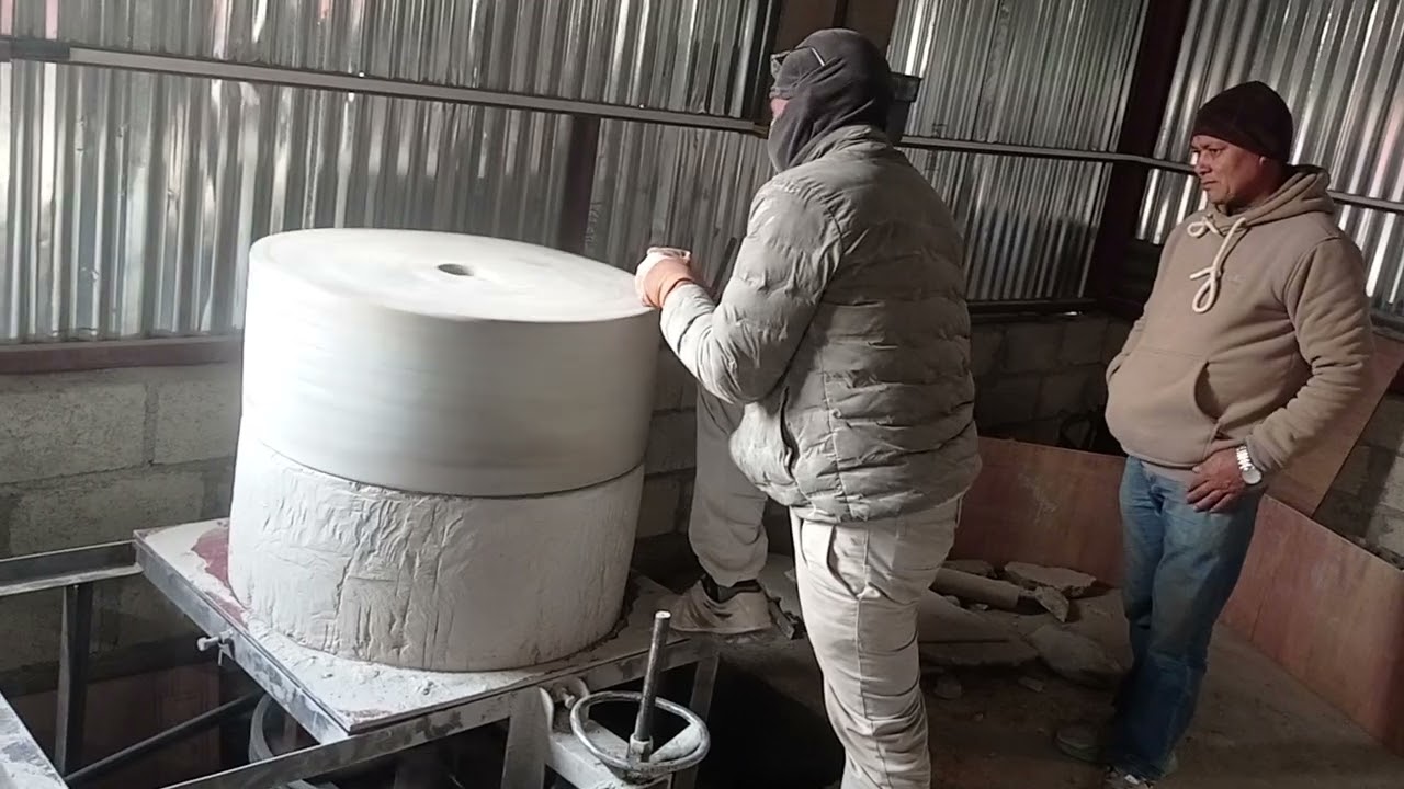 करेन्ट बाट चल्ने ढुङ्गाको घट्ट 