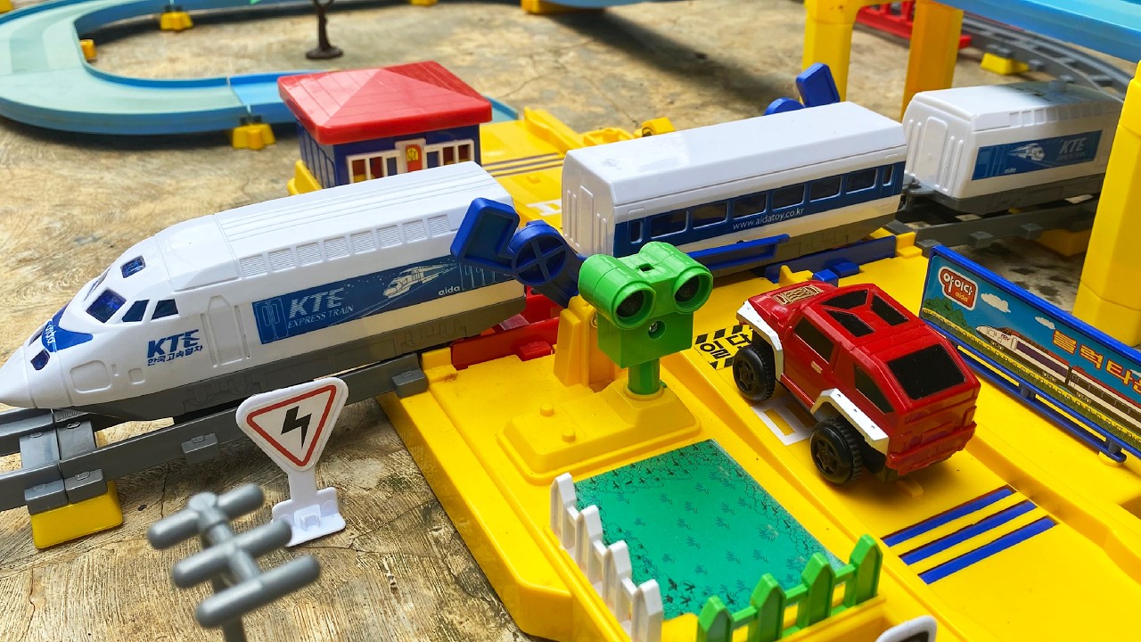 Unboxing Dan Merakit Drama Mainan Kereta Api Cepat Korea KTE,Kereta Whoosh,Kereta Cepat - Train Toys