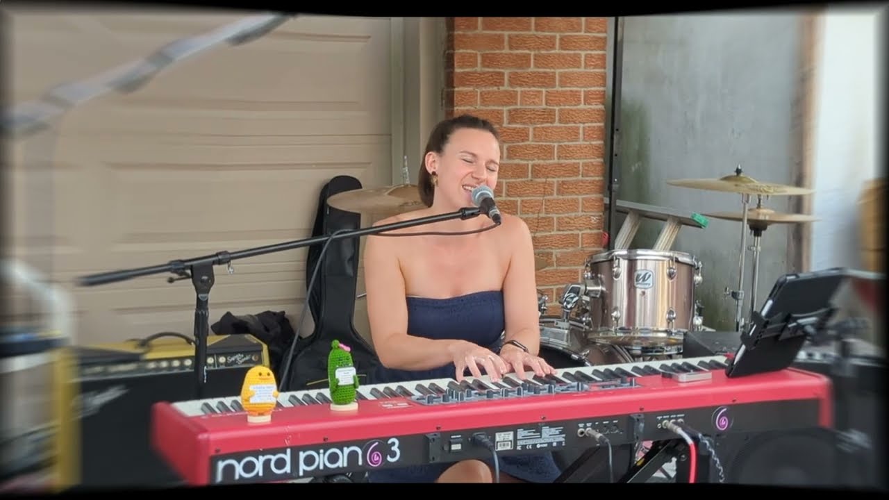 La Six at BBQ concert session playing intro and  Cultural differences