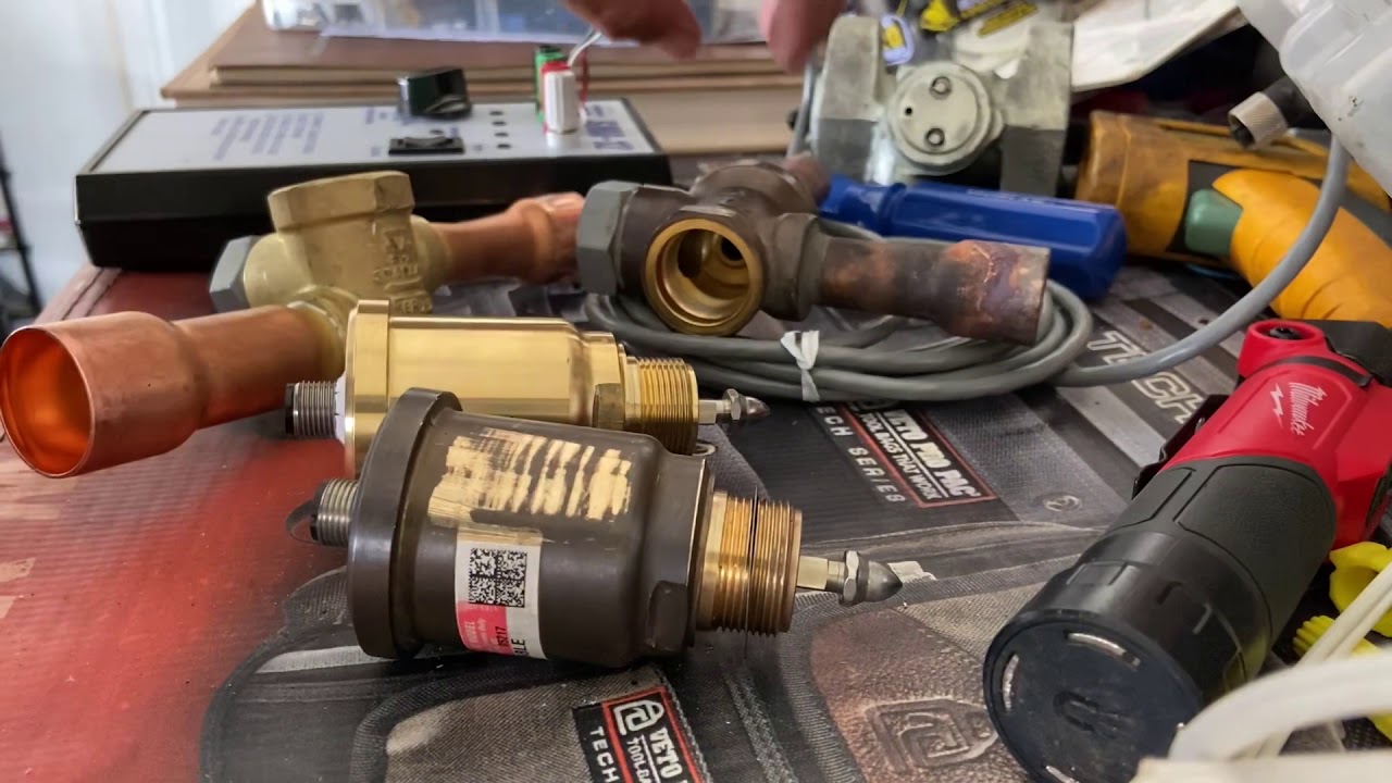 EEV/EVX leaking by causing low superheat alarms on chiller