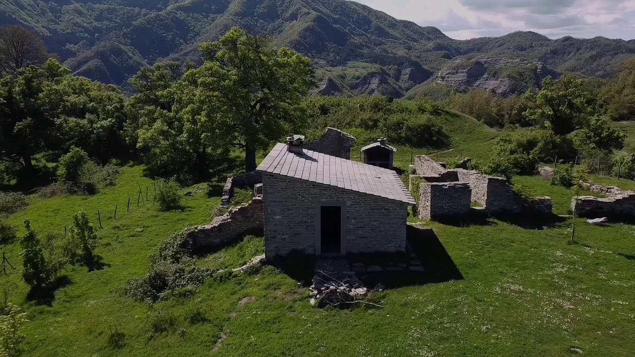 BAGNO DI ROMAGNA BORGO BANDIERA ARANCIONE DEL TOURING CLUB ITALIANO - TREKKING A NASSETO