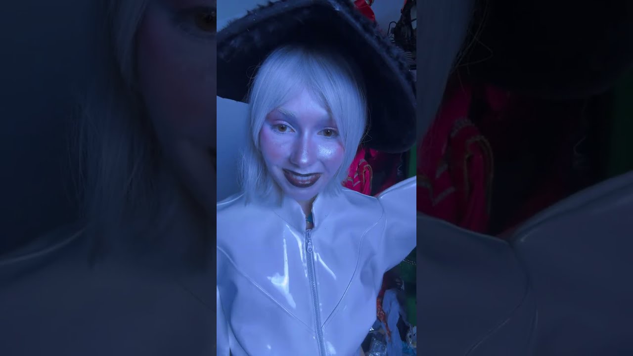 SOPHIE GREY. is live!