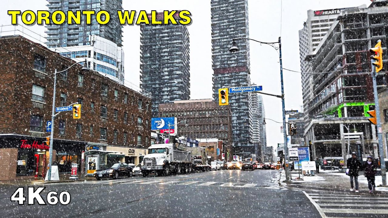 Walking to work in the first snowfall of the season [4K Toronto Walk]