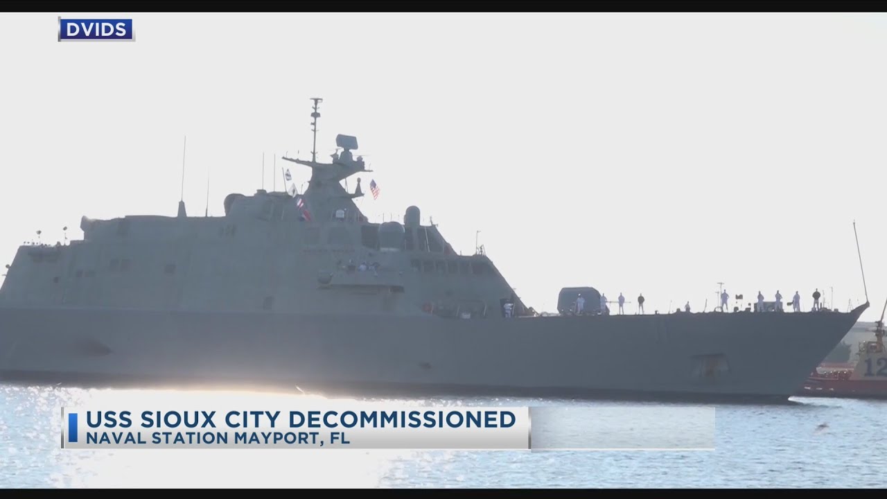 USS Sioux City Decommissioned