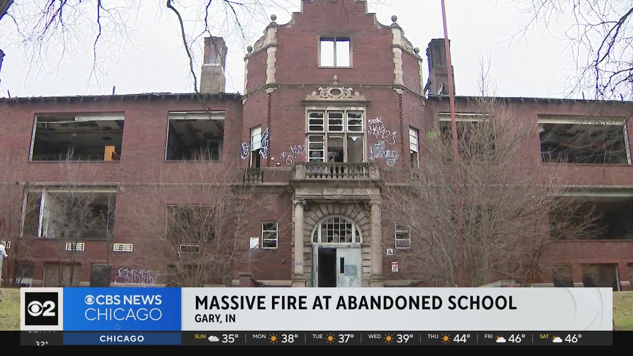 Massive fire at abandoned school in Gary, Indiana