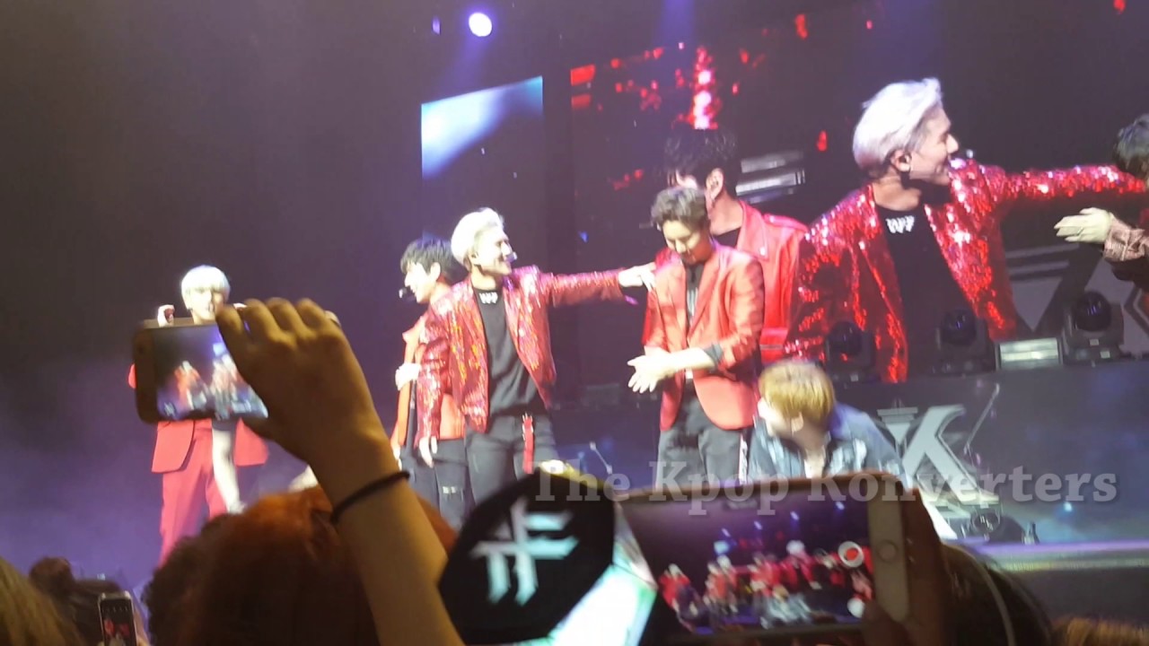 [170723]  Monsta X Beautiful in LA: Wonho Shows Off His Muscle (Fancam)