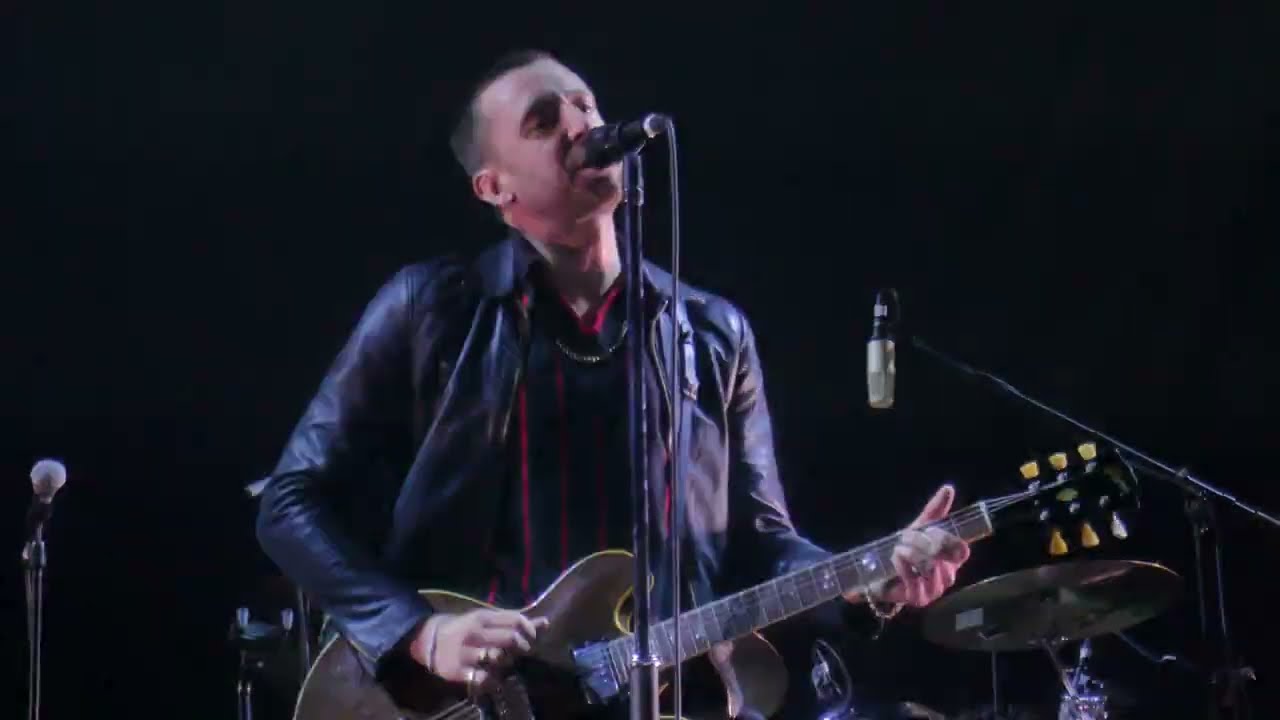 Miles Kane - Never Taking Me Alive [Live at 3Arena, Dublin - 19-10-2023]