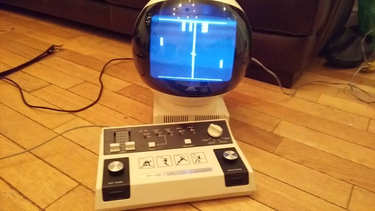 Pong playing on vintage JVC Videosphere