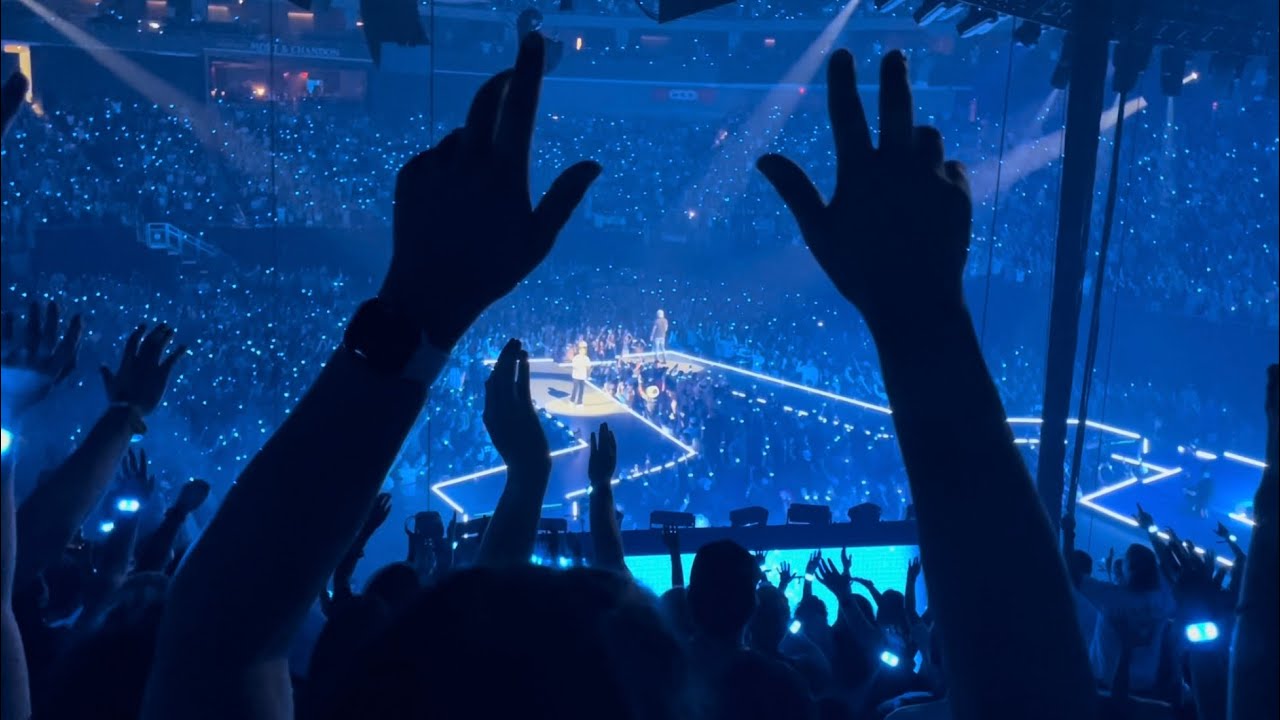 15,000 people praising God. Brandon Lake and Phil Wickham in Austin, TX. 07/25/2025. 