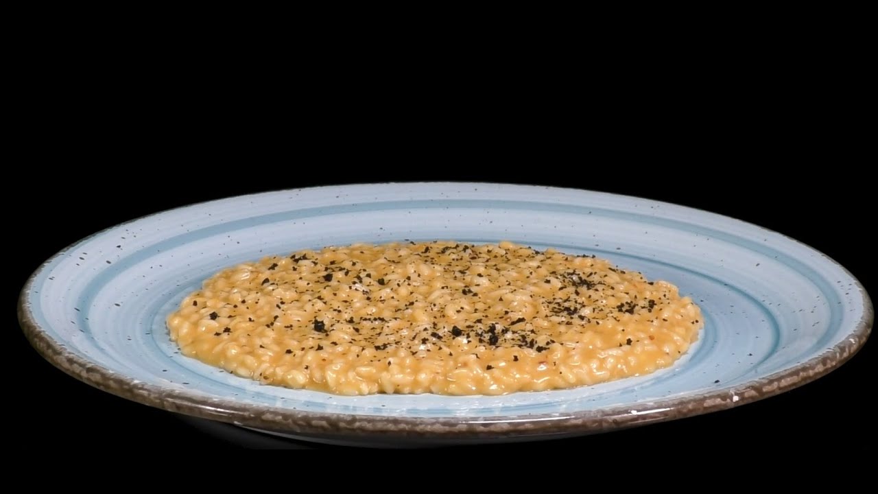 Risotto con Aglio Nero, Olio e Peperoncino