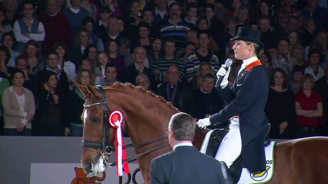 Indoor Brabant 2010 - Prijsuitreiking Deel 2 - FEI World Cup Dressuur