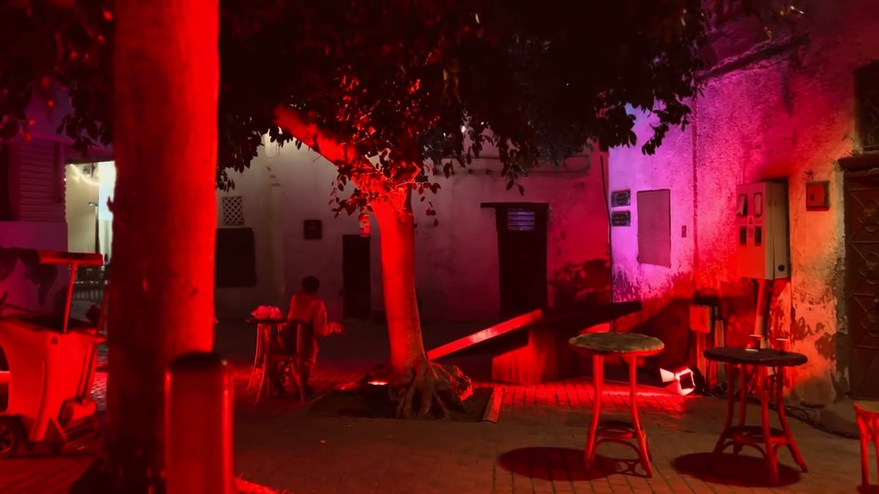Jeddah by Night: Magic of Al-Balad | Laser Lights on Ancient Al-Sham Lane | Silent Walk ASMR