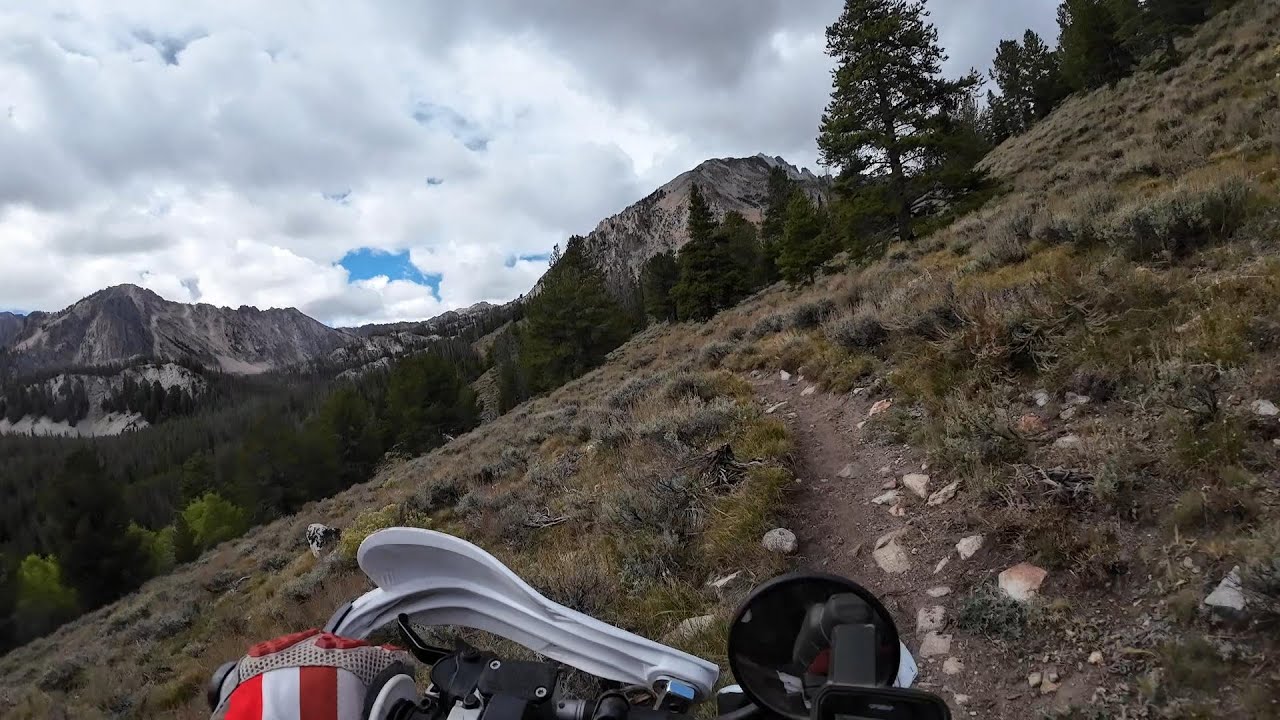 Sawtooth Red Ledges