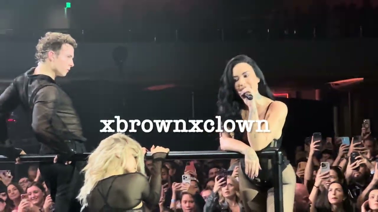 Demi Lovato - Say It (2025.10.25 Hollywood Palladium One Night Only)
