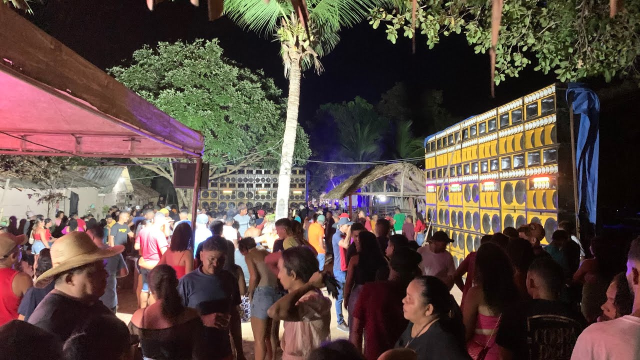 O SHOW DA MEGA ÁGUIA DE OURO IRMANDADE NA QUADRA ACAMPAL EM ZÉ DOCA